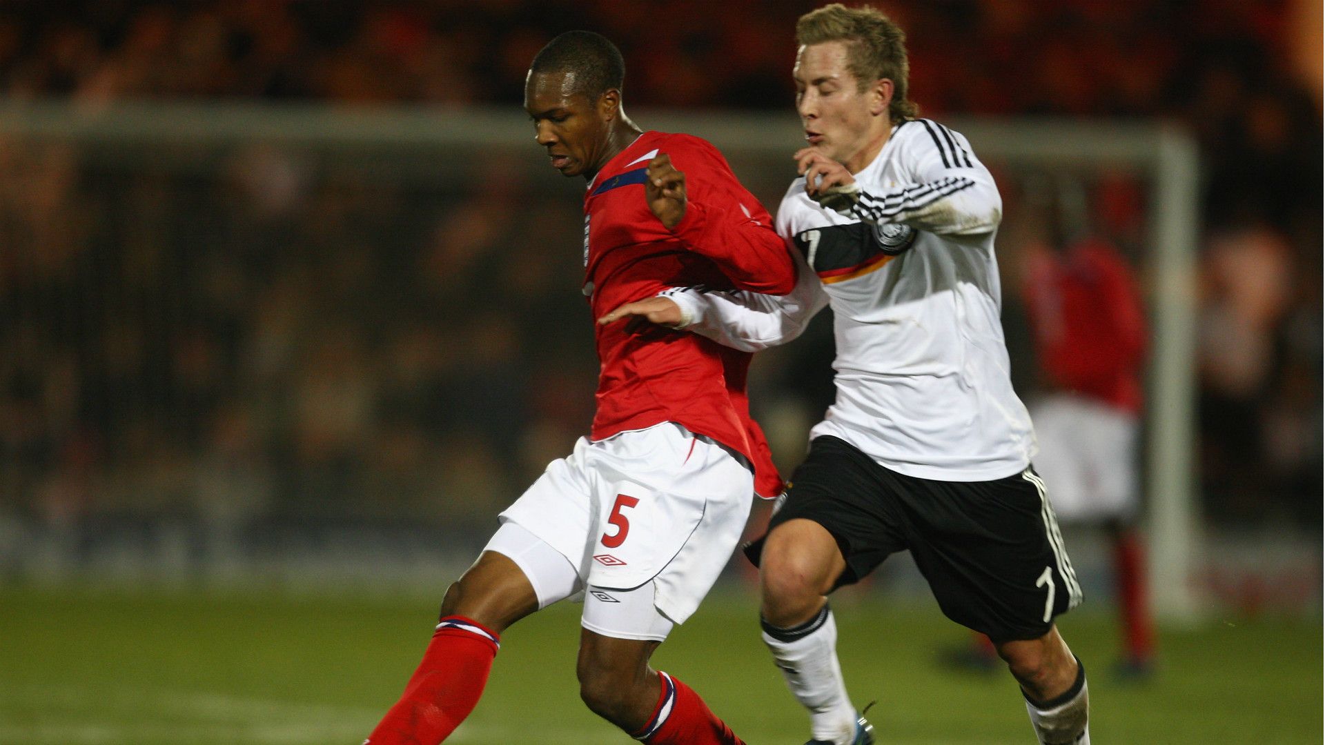 Gavin Hoyte Lewis Holtby England U19 Germany U19 2008
