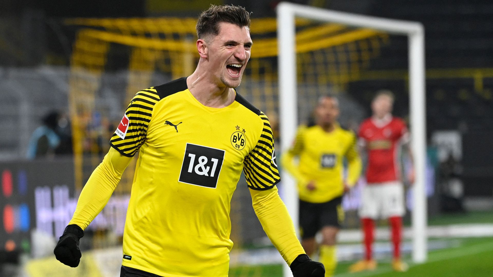 THOMAS MEUNIER BORUSSIA DORTMUND BUNDESLIGA 14012022