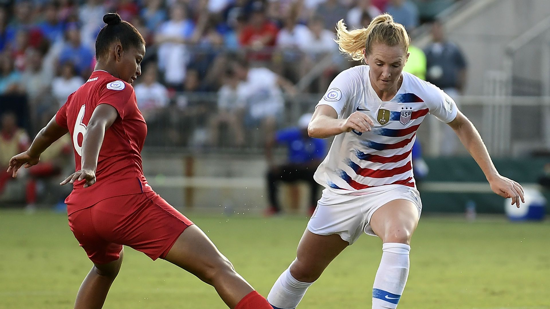 Samantha Mewis USWNT Concacaf WCQ 07102018