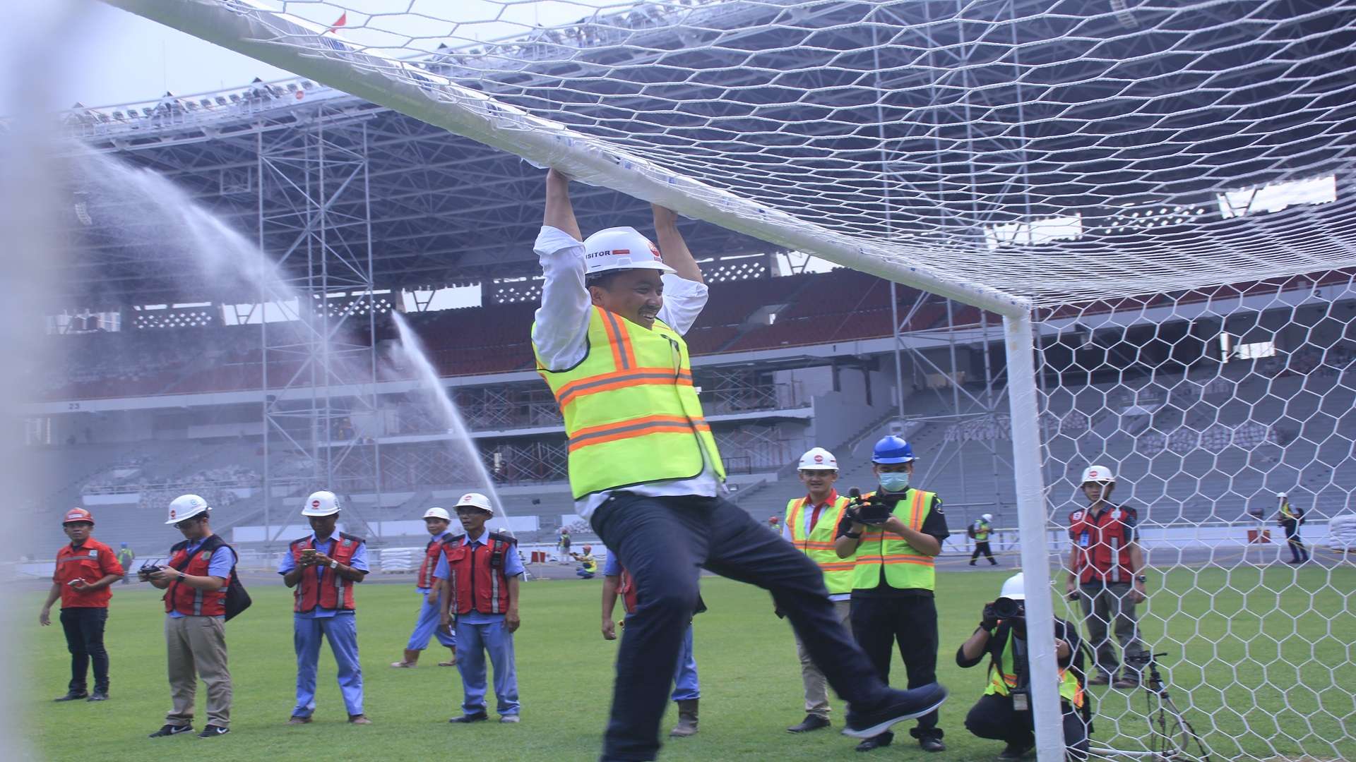 Menpora Imam Nahrawi Meninjau SUGBK