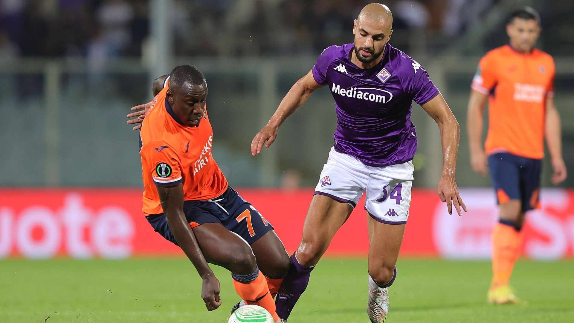 FIORENTINA BASAKSEHIR AMRABAT