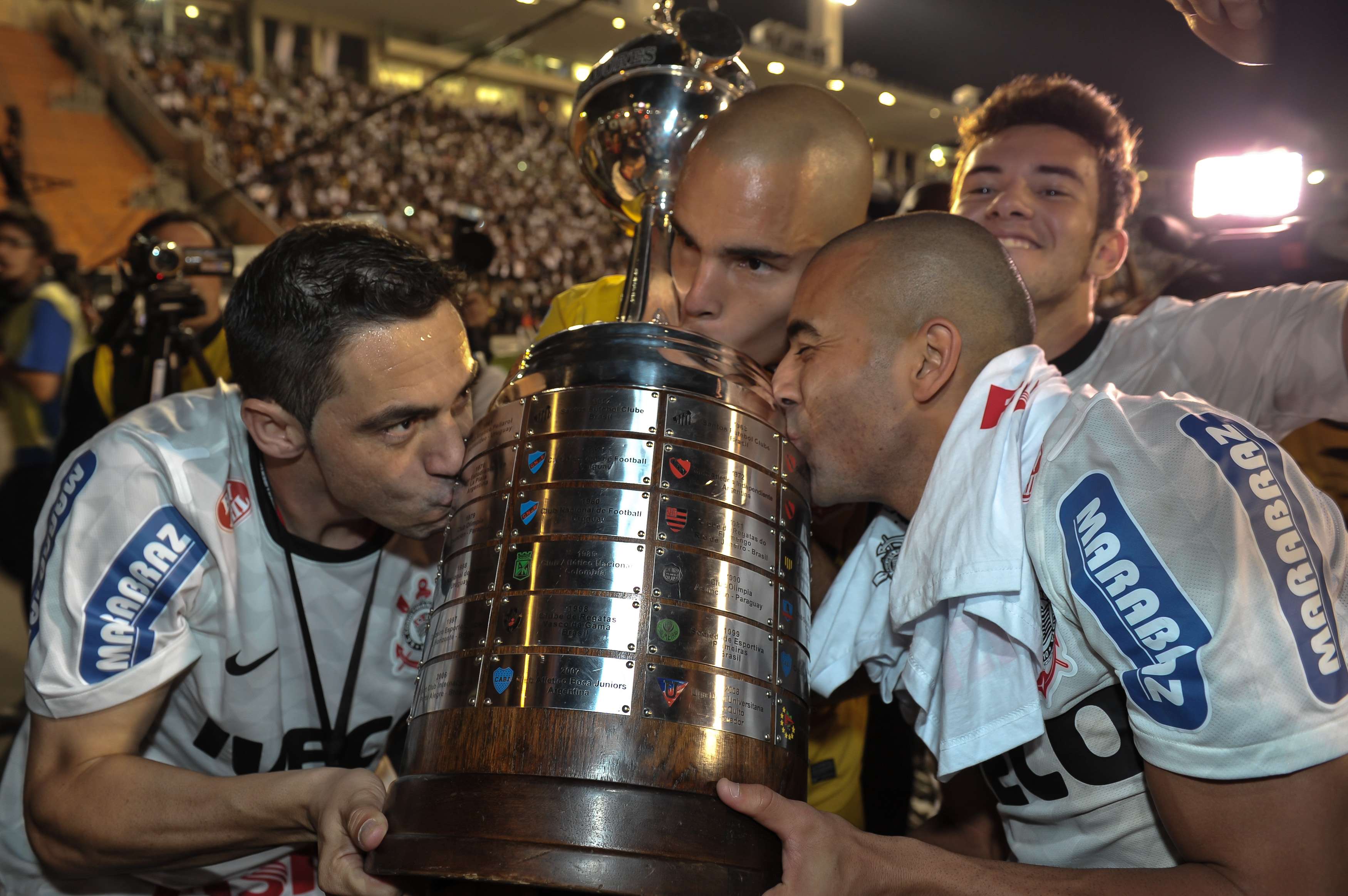 Corinthians 2-0 Boca Juniors (Libertadores 2012 - 040712)