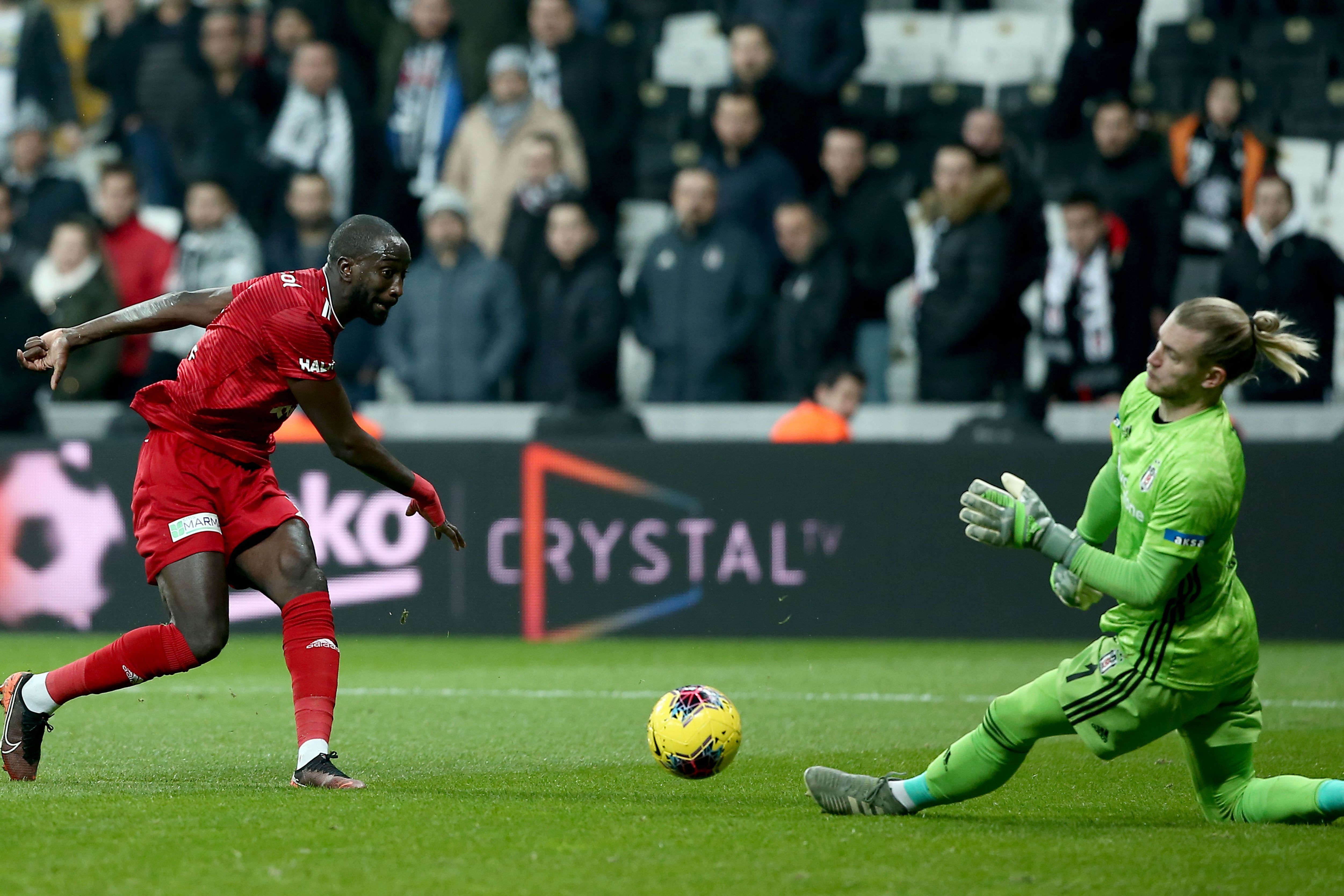 Yatabare, Karius Besiktas v Sivasspor 02192020