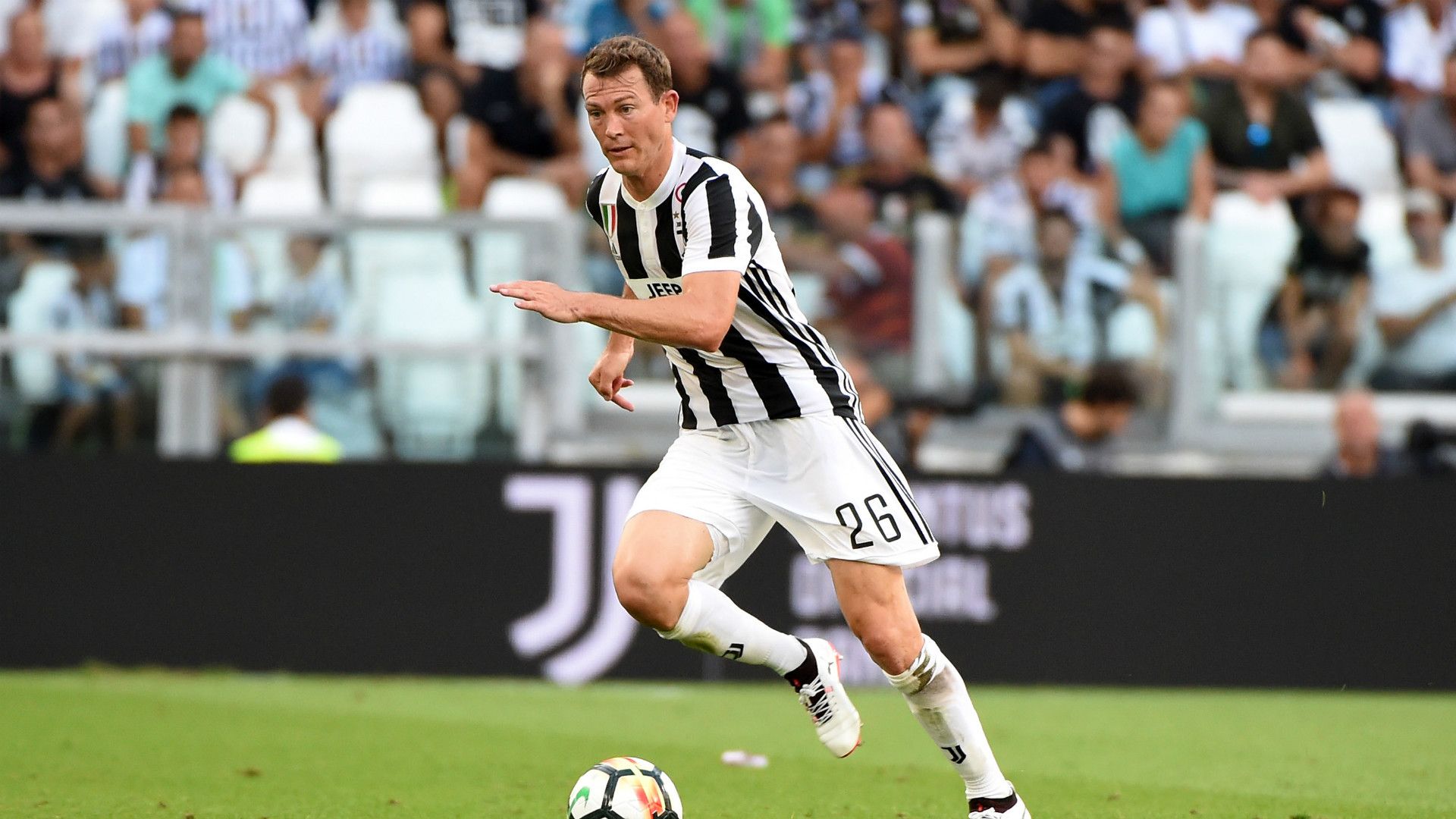 Lichtsteiner juventus