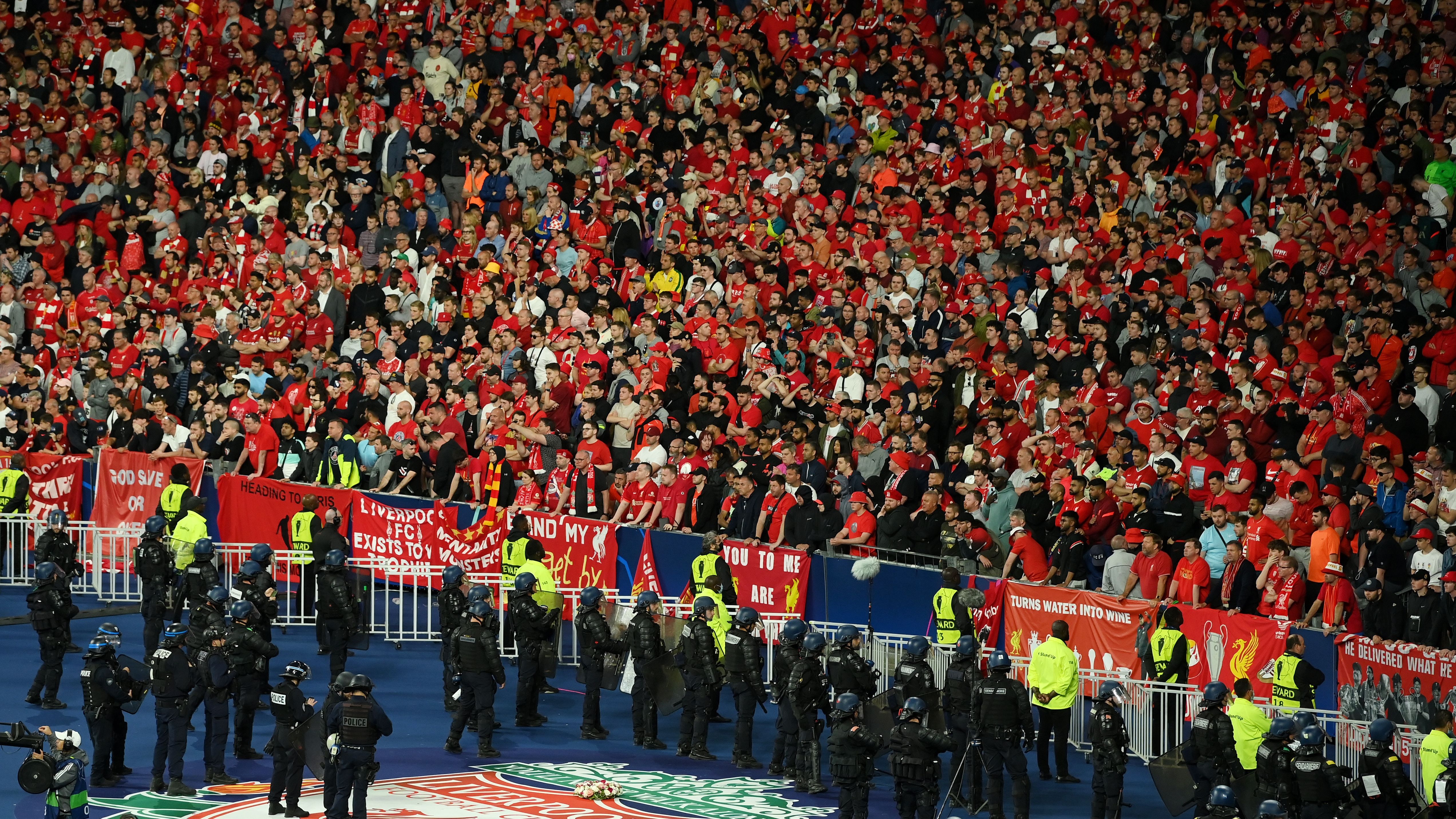 Liverpool fans Champions League final 2021-22