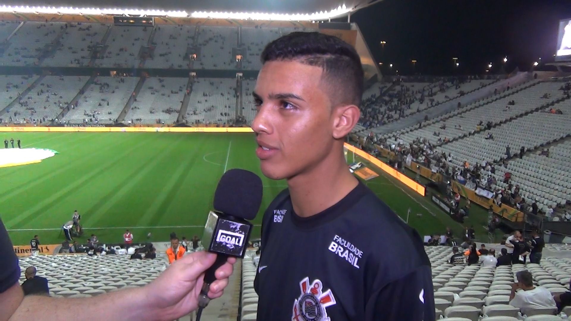 garoto_corinthians