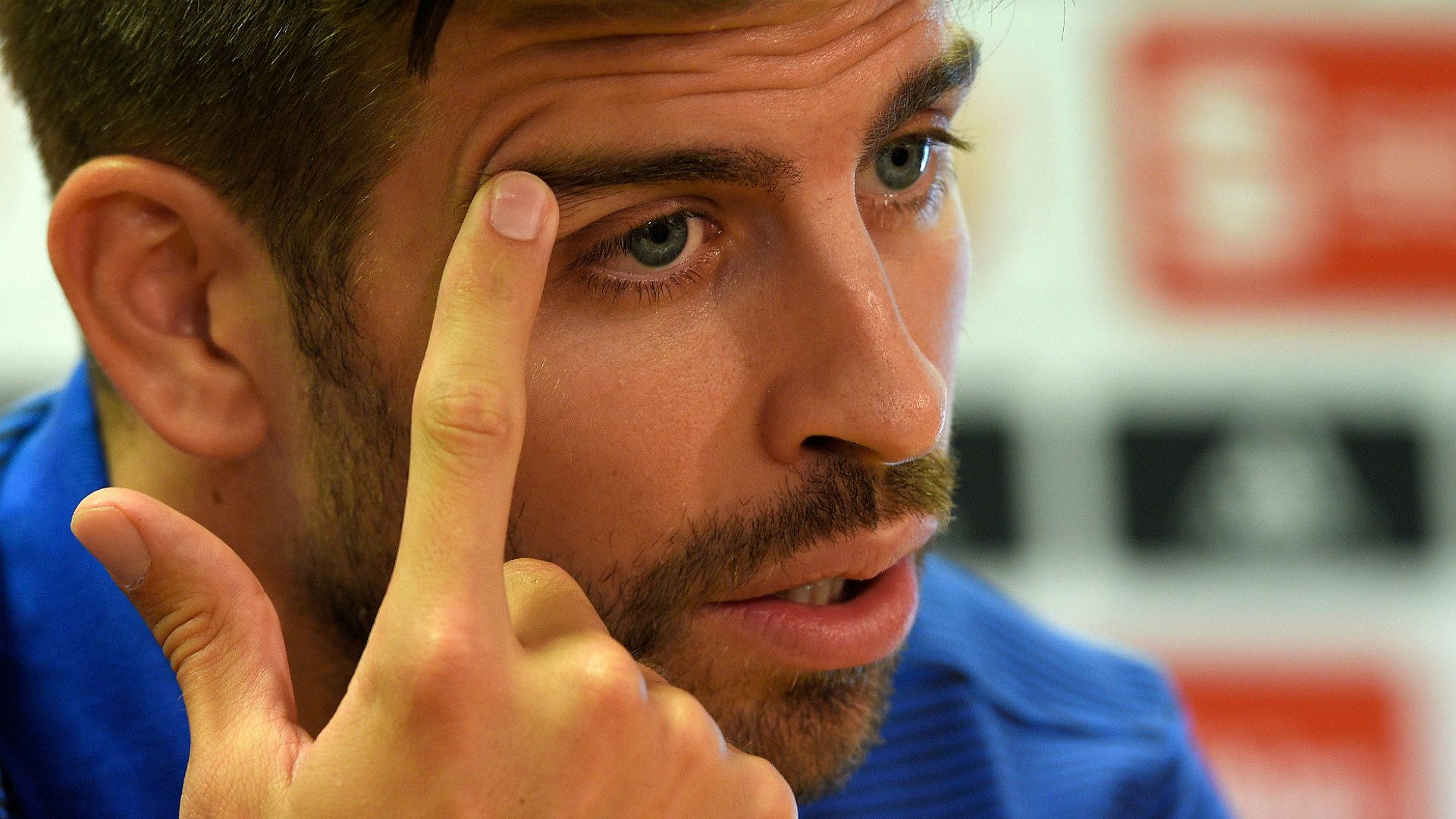 Gerard Pique Barcelona press conference 16052017