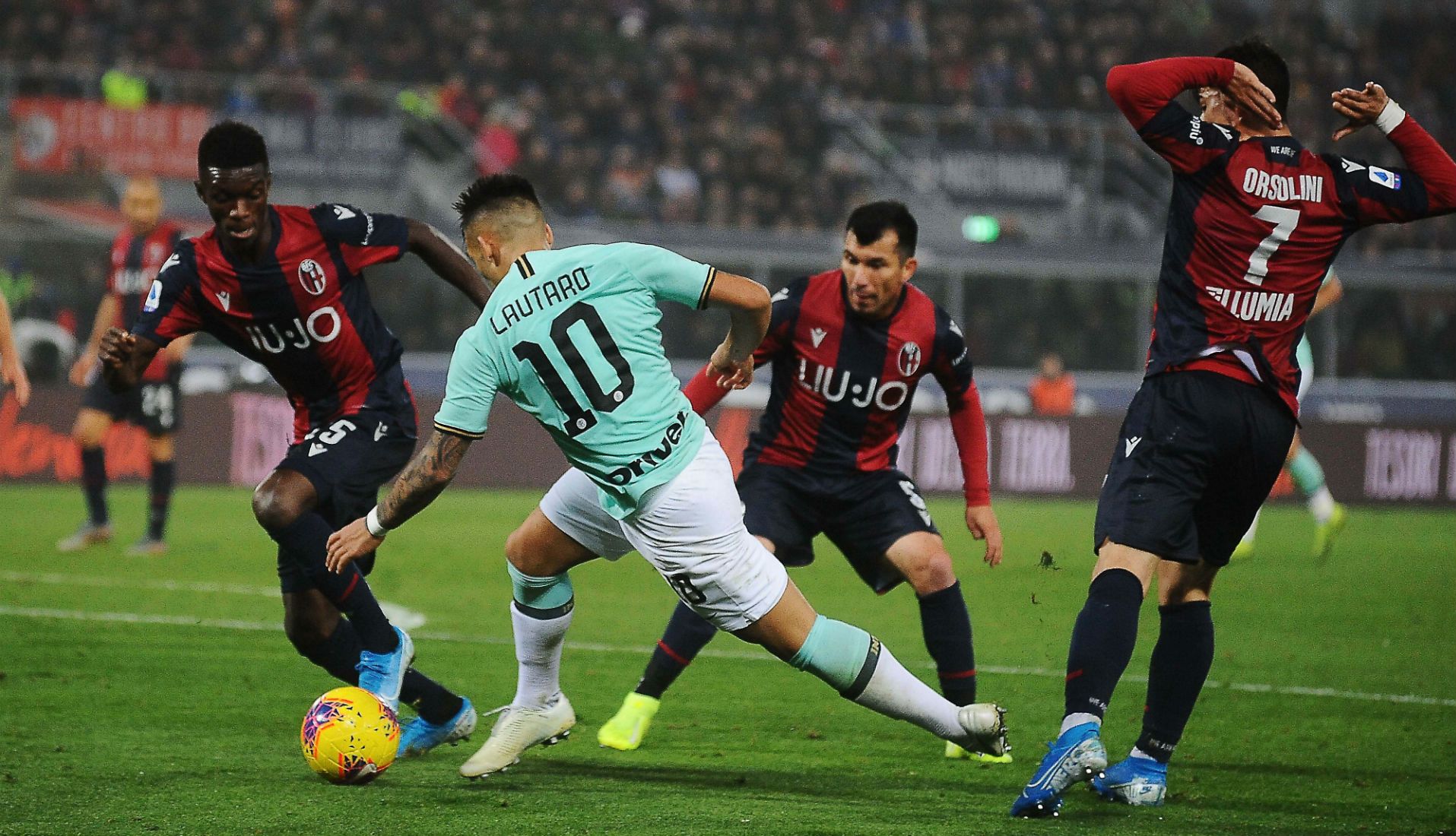 021119 Bologna Inter Lautaro Martínez Gary Medel