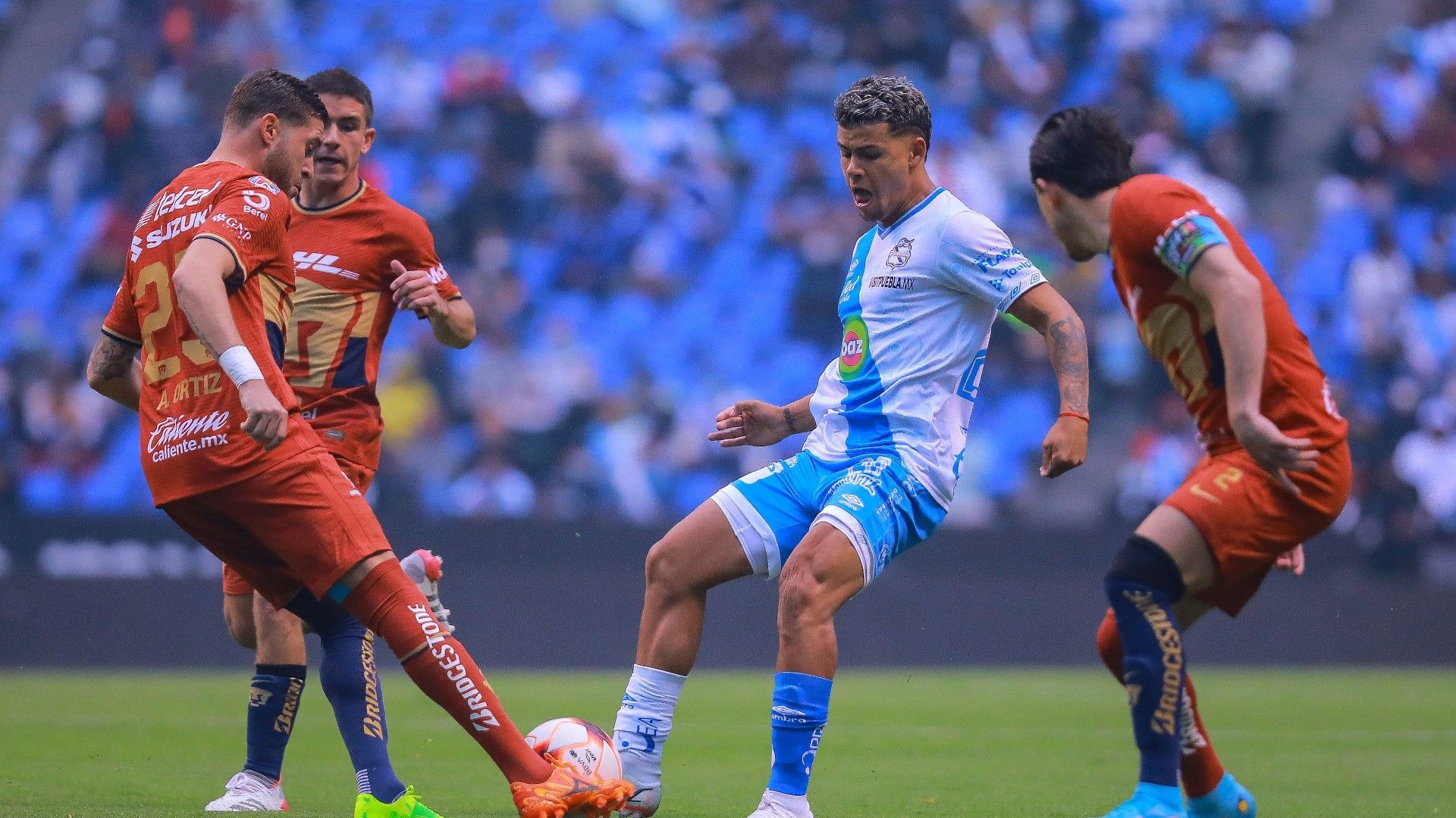 Maximiliano Araujo Palermo Ortíz Puebla Pumas Clausura 2022