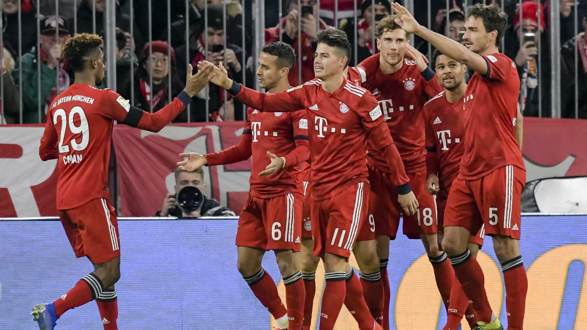 James Rodríguez Bayern Munich - Schalke Bundesliga 09022919