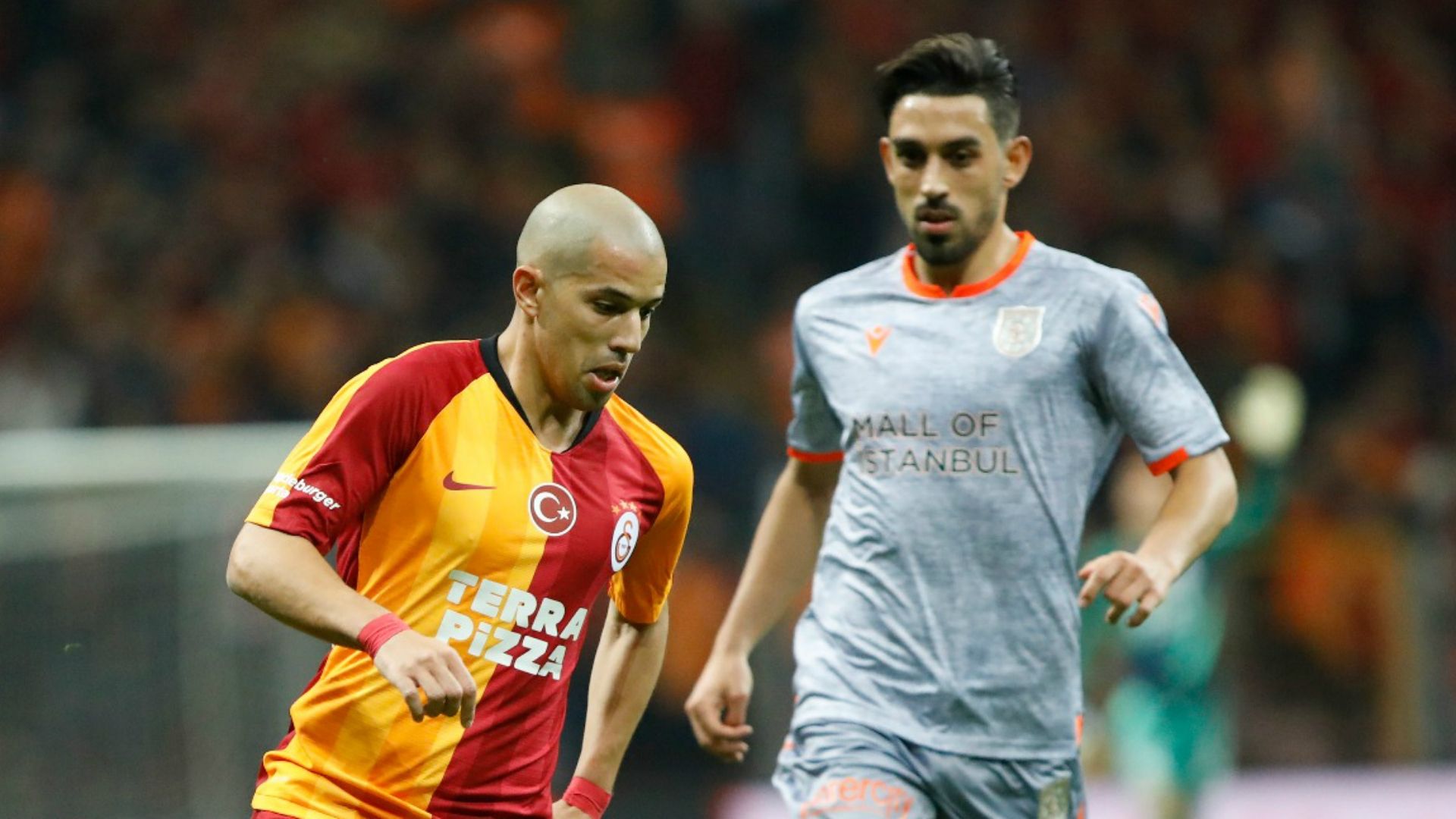 Sofiane Feghouli Irfan Can Kahveci Galatasaray Basaksehir Super Lig 11222019