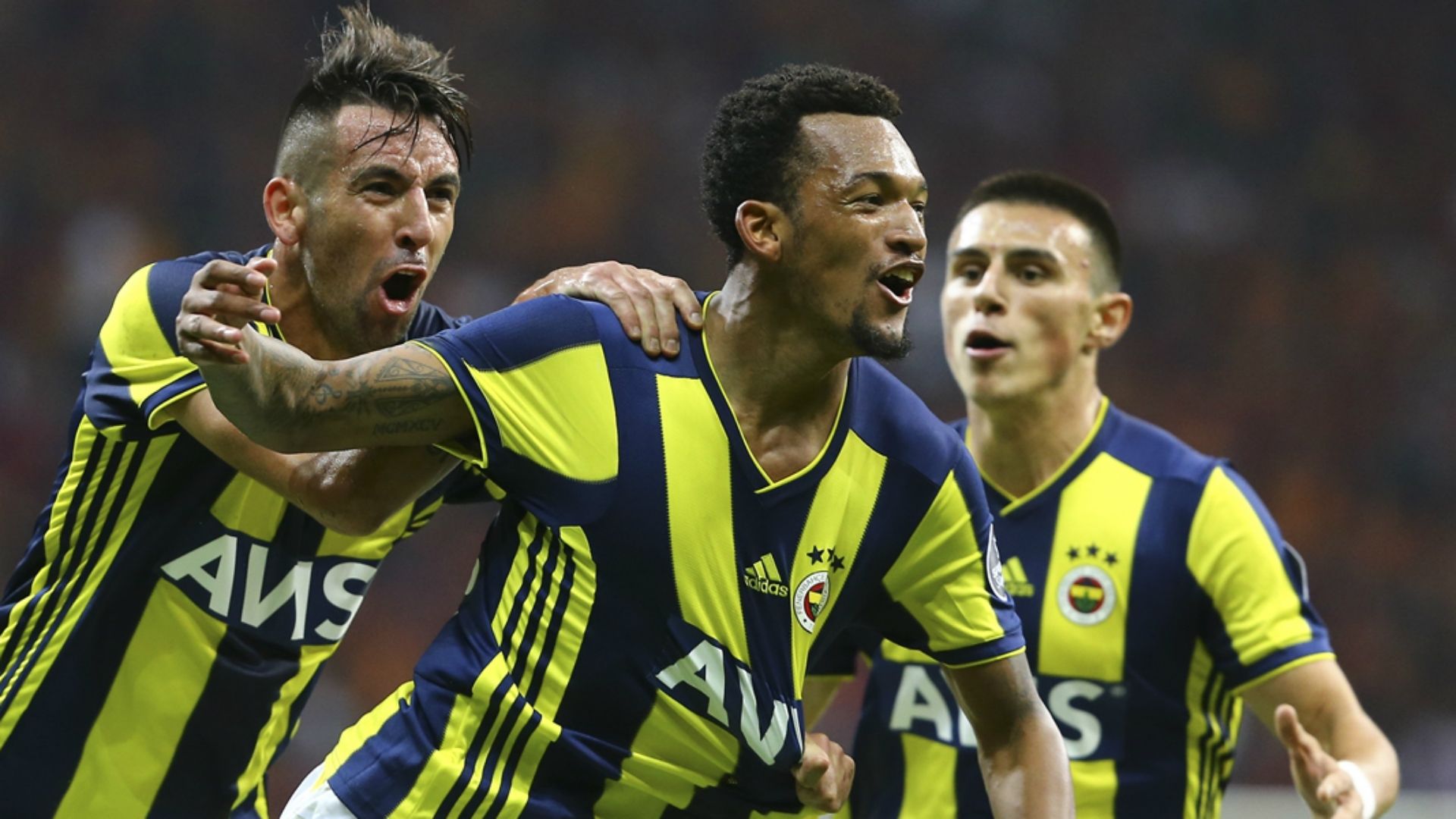 Galatasaray Fenerbahce 021118 Jailson