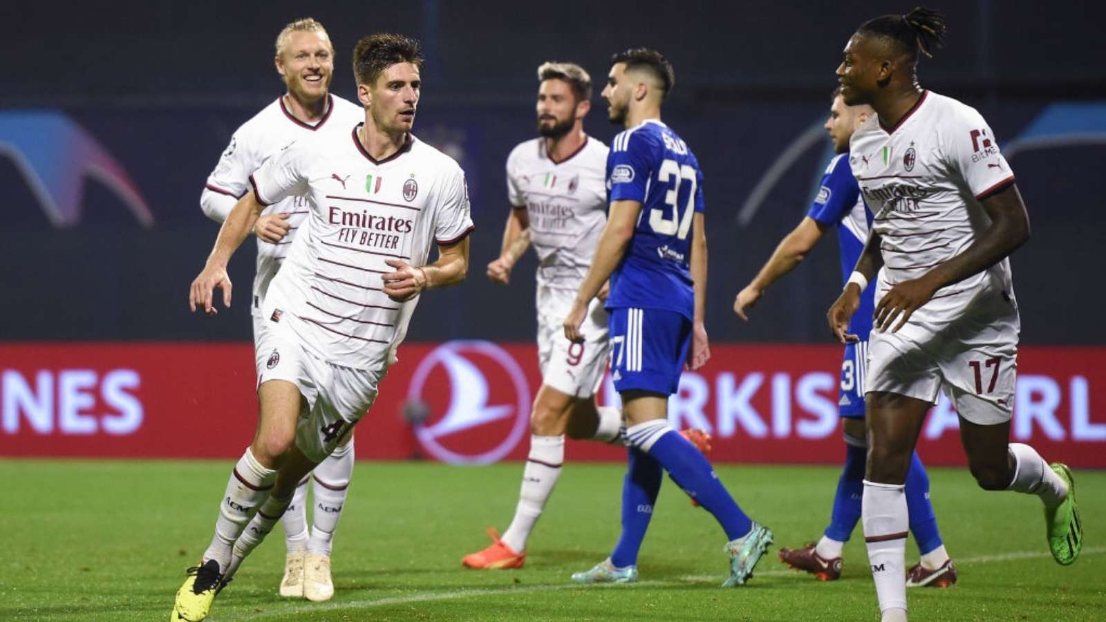 Dinamo Zagreb vs. Milan