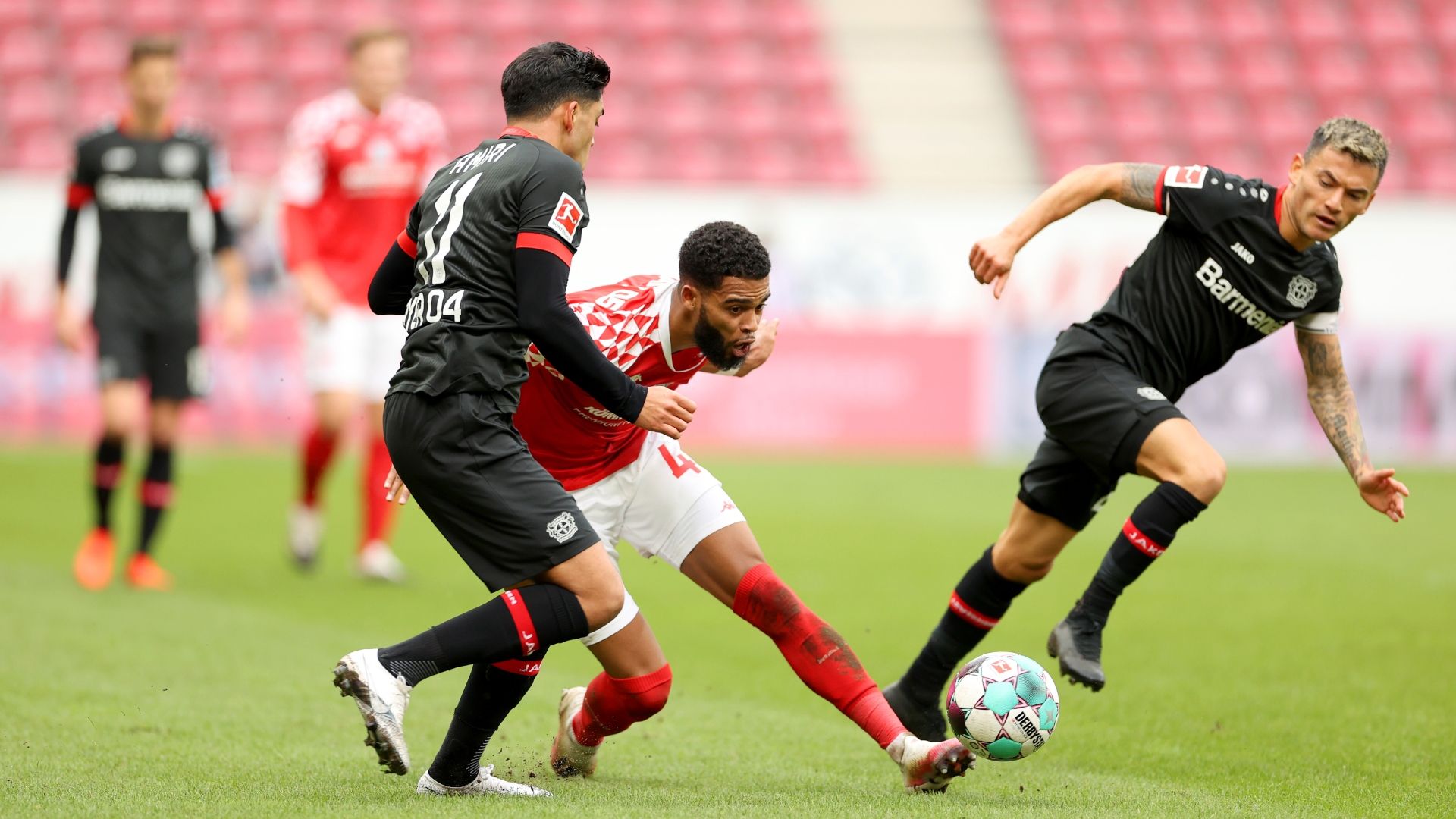 171020 Jeremiah St. Juste Charles Aránguiz Nadiem Amiri Mainz Bayer Leverkusen