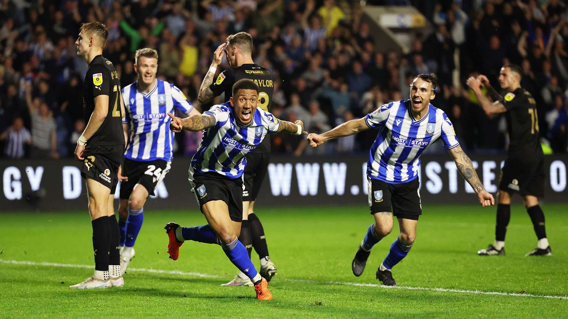 Football, bloody hell! Sheffield Wednesday stun Peterborough in all-time  great match to advance to League One promotion play-off final | Goal.com  Nigeria