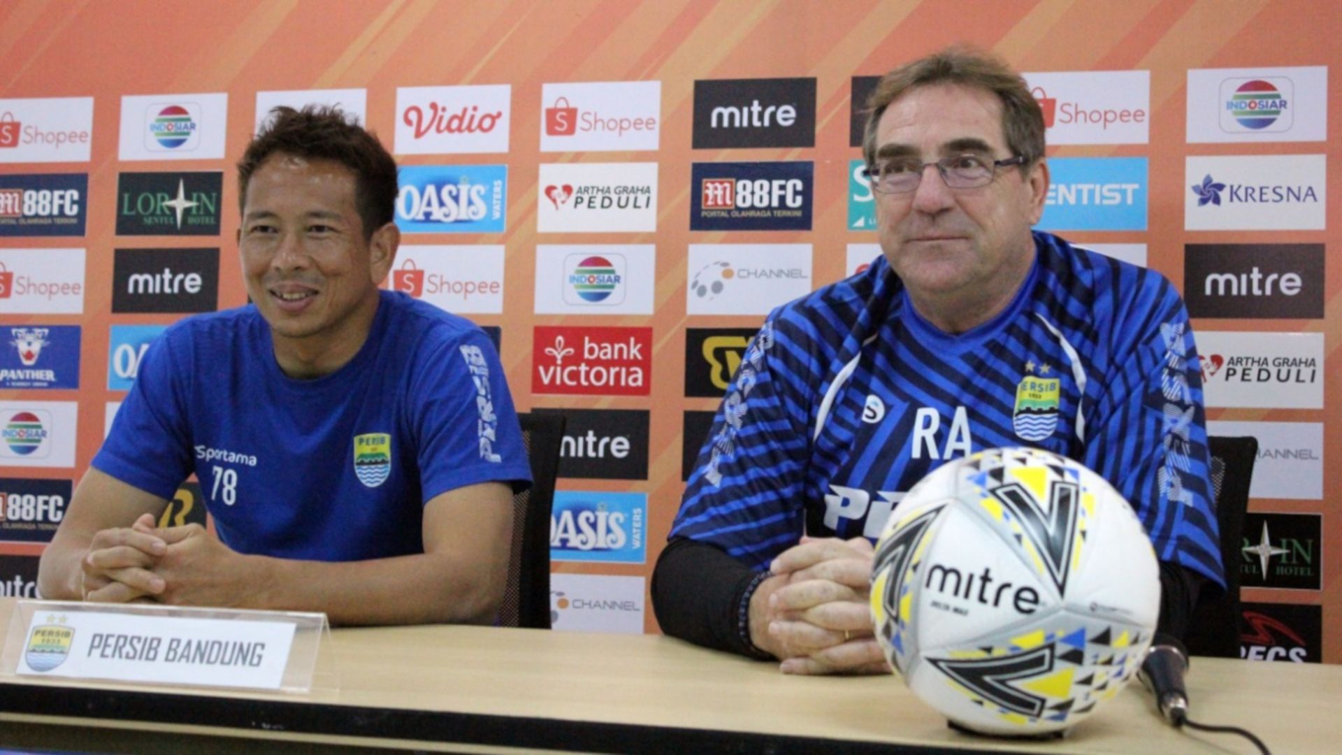 I Made Wirawan & Robert Rene Alberts - Persib Bandung