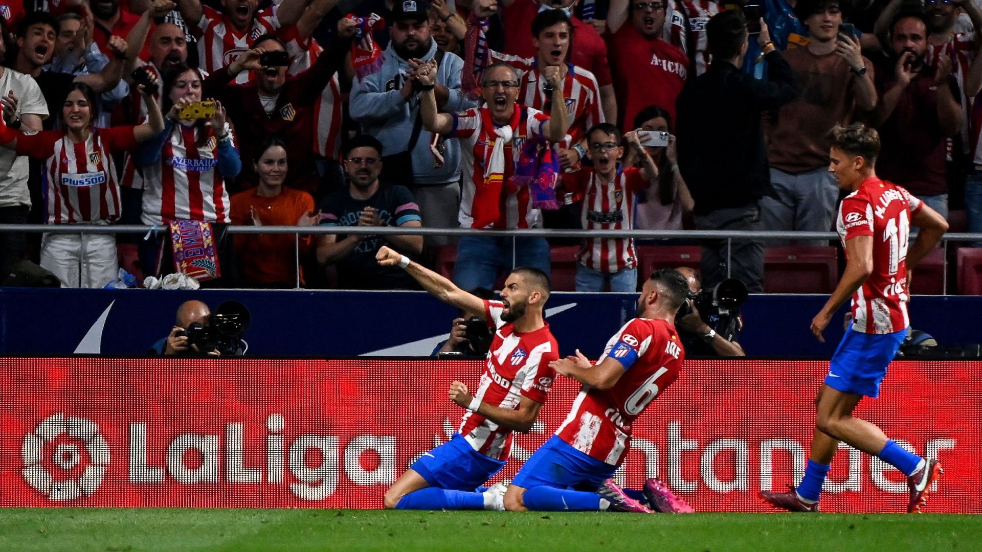 Yannick Carrasco Atletico Madrid 2021-22