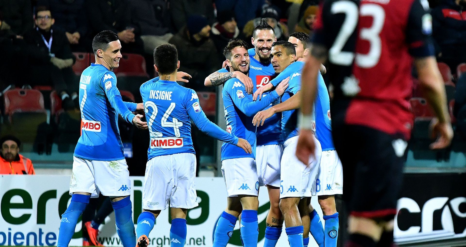 Napoli players celebrating Cagliari Napoli Serie A