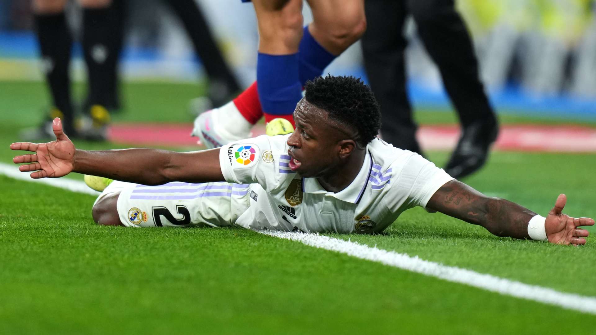 Vinicius Junior Real Madrid foul 2022-23