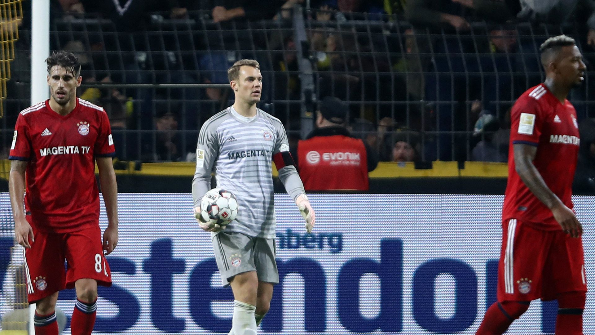 Manuel Neuer Jerome Boateng Javi Martinez FC Bayern Borussia Dortmund 10112018