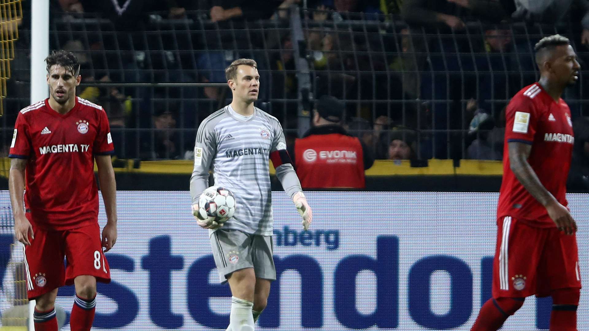 Manuel Neuer Jerome Boateng Javi Martinez FC Bayern Borussia Dortmund 10112018