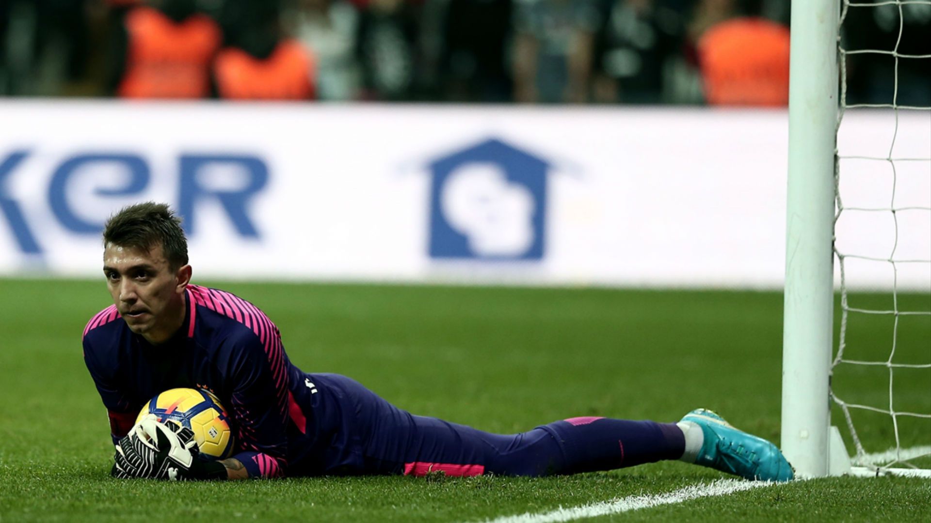 Fernando Muslera Besiktas Galatasaray 12022017