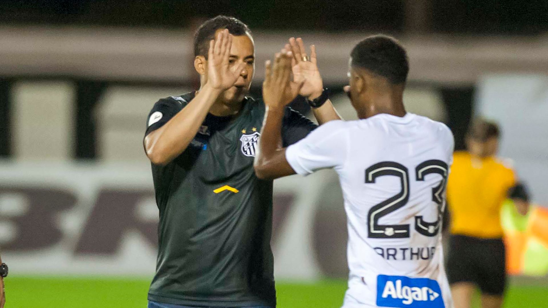 Arthur Gomes Jair Ventura Linense Santos FC Paulista 17012018