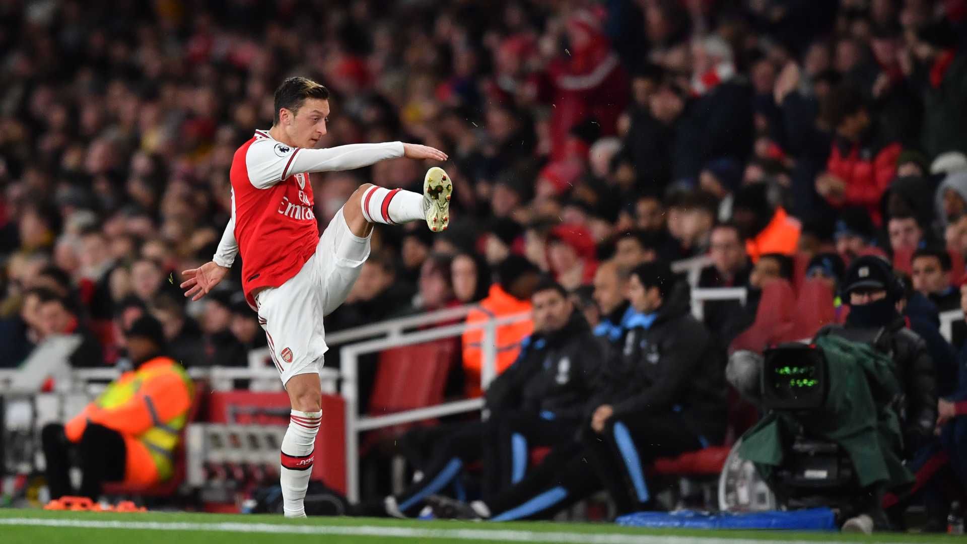 2019-12-23 Mesut Ozil