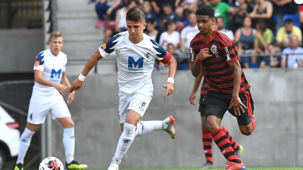 Puskás Akadémia Flamengo