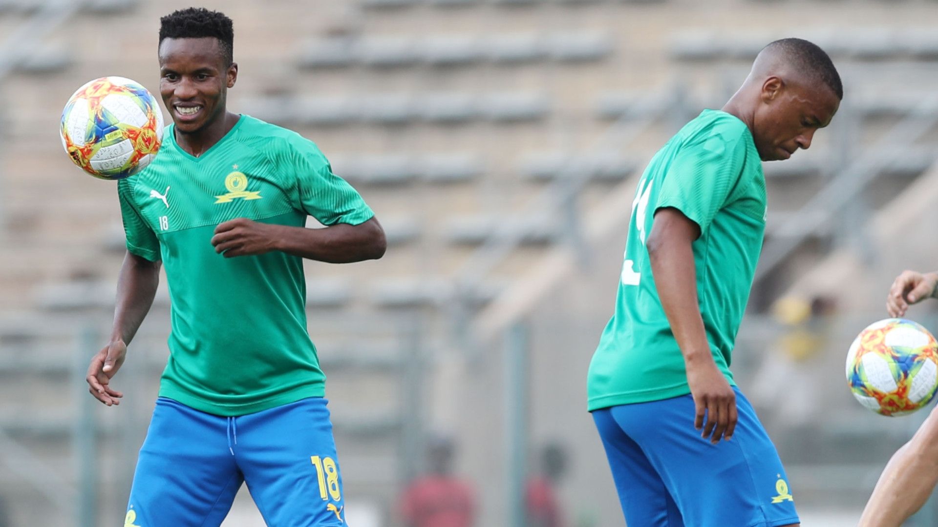 Themba Zwane Andile Jali Mamelodi Sundowns