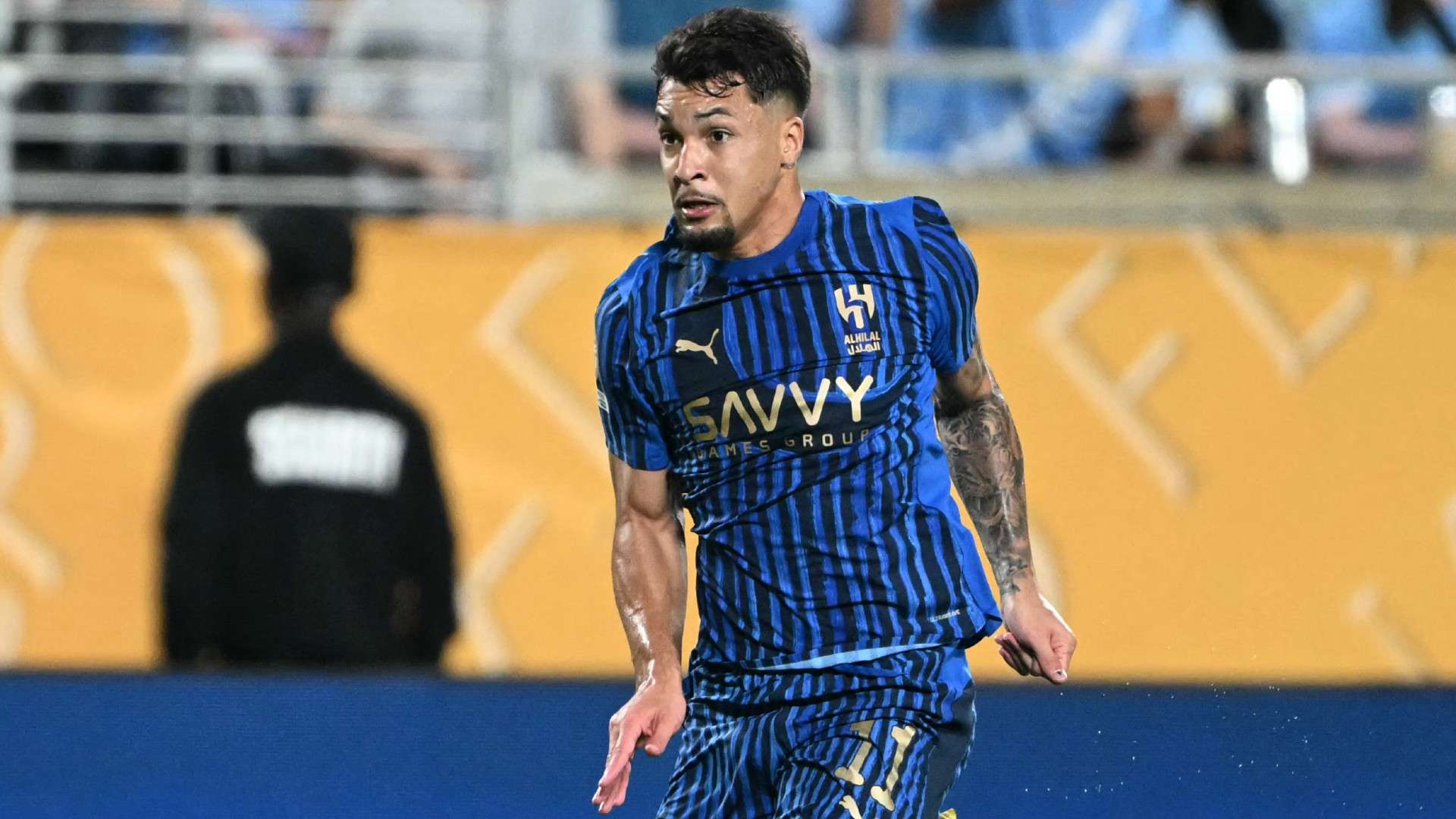 Al Hilal's Brazilian forward #11 Marcos Leonardo controls the ball