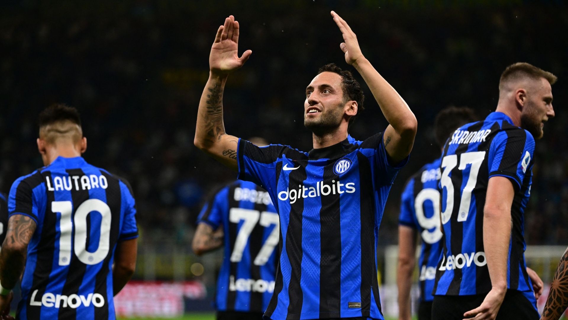 Hakan Calhanoglu Inter