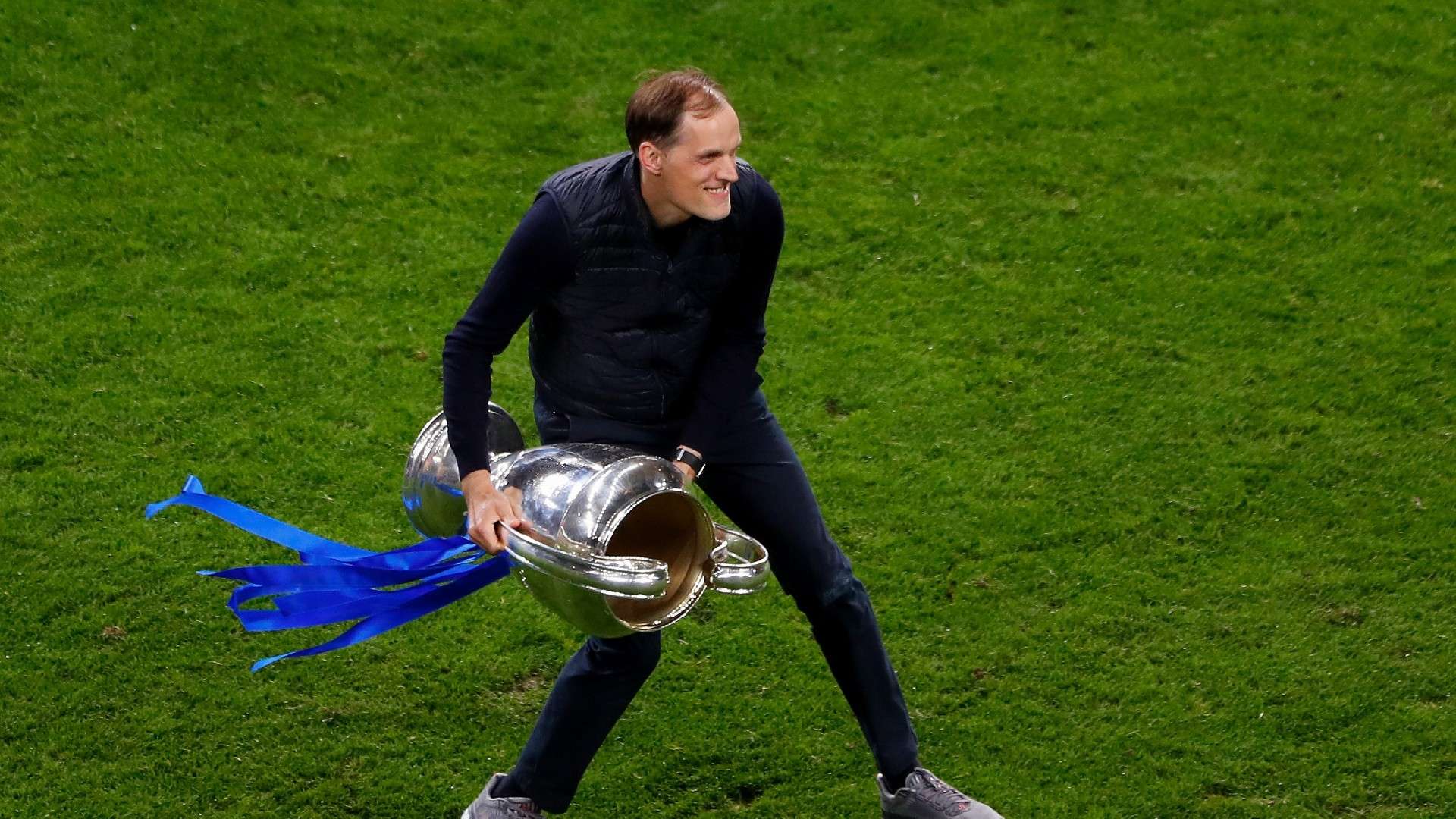 Thomas Tuchel Champions League trophy 2021