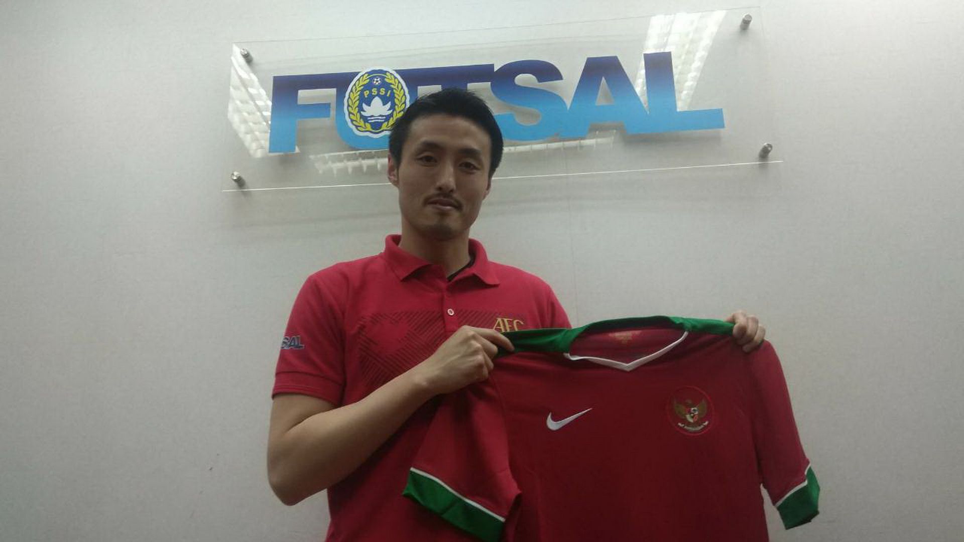 Kensuke Takahashi - Pelatih Timnas Futsal Indonesia