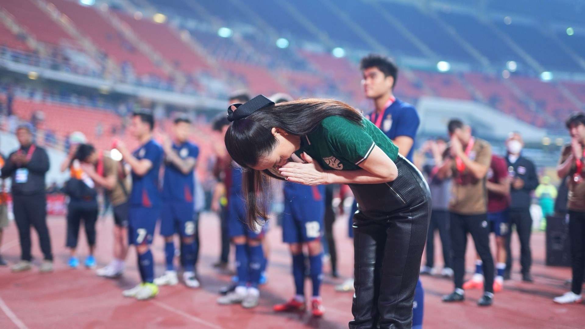 "มาดามแป้ง นวลพรรณ" ล่ำซำ