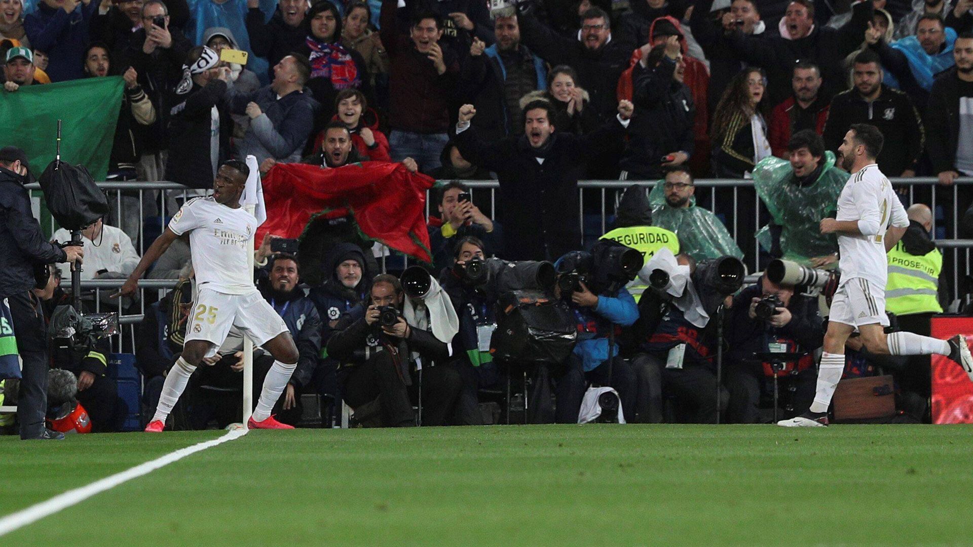 GERMANY ONLY Vinicius Junior Real Madrid Barcelona 010320