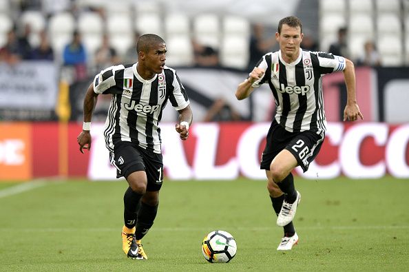 Douglas Costa Lichtsteiner