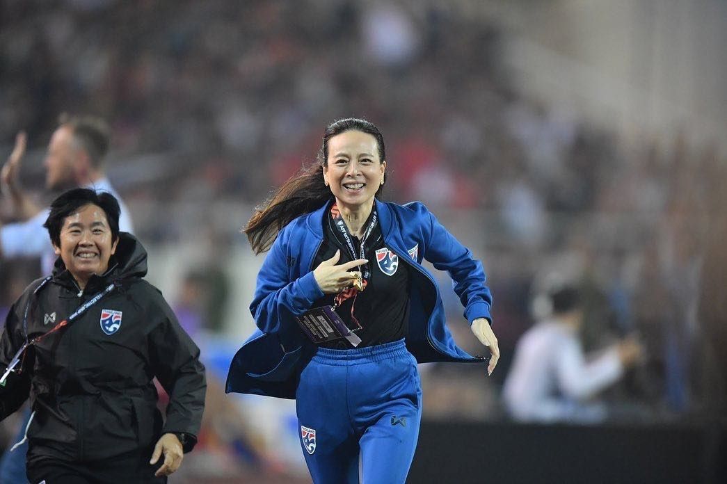 นวลพรรณ ล่ำซำ