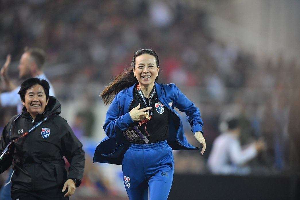 นวลพรรณ ล่ำซำ