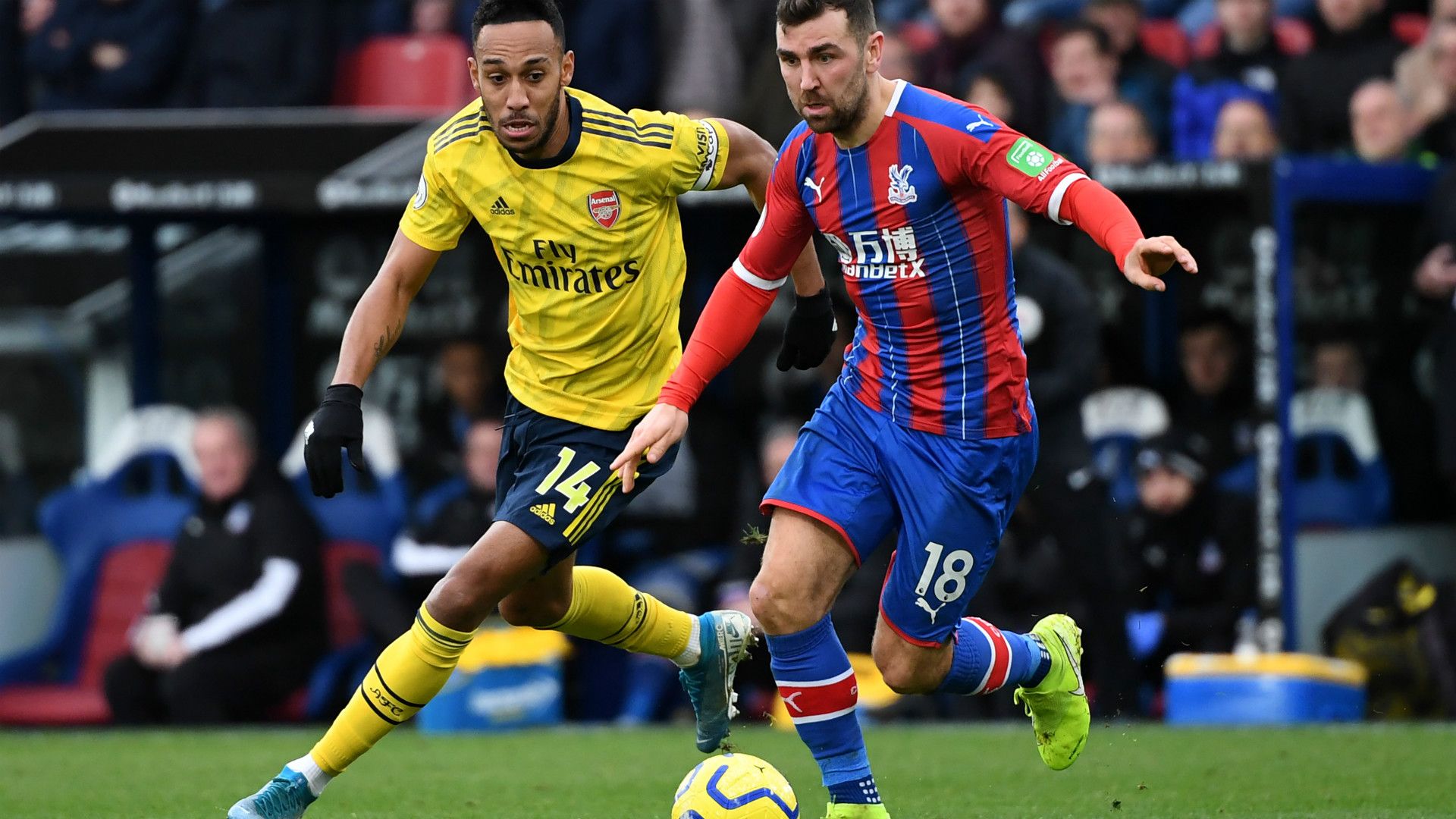 PIERRE EMERICK AUBAMEYANG ARSENAL JAMES MCARTHUR CRYSTAL PALACE PREMIER LEAGUE 11012020