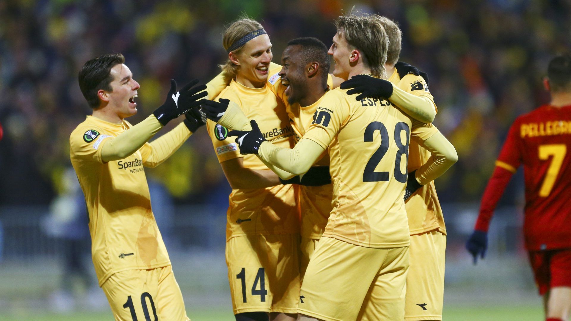 Bodo/Glimt players celebrating Bodo/Glimt Roma Conference League