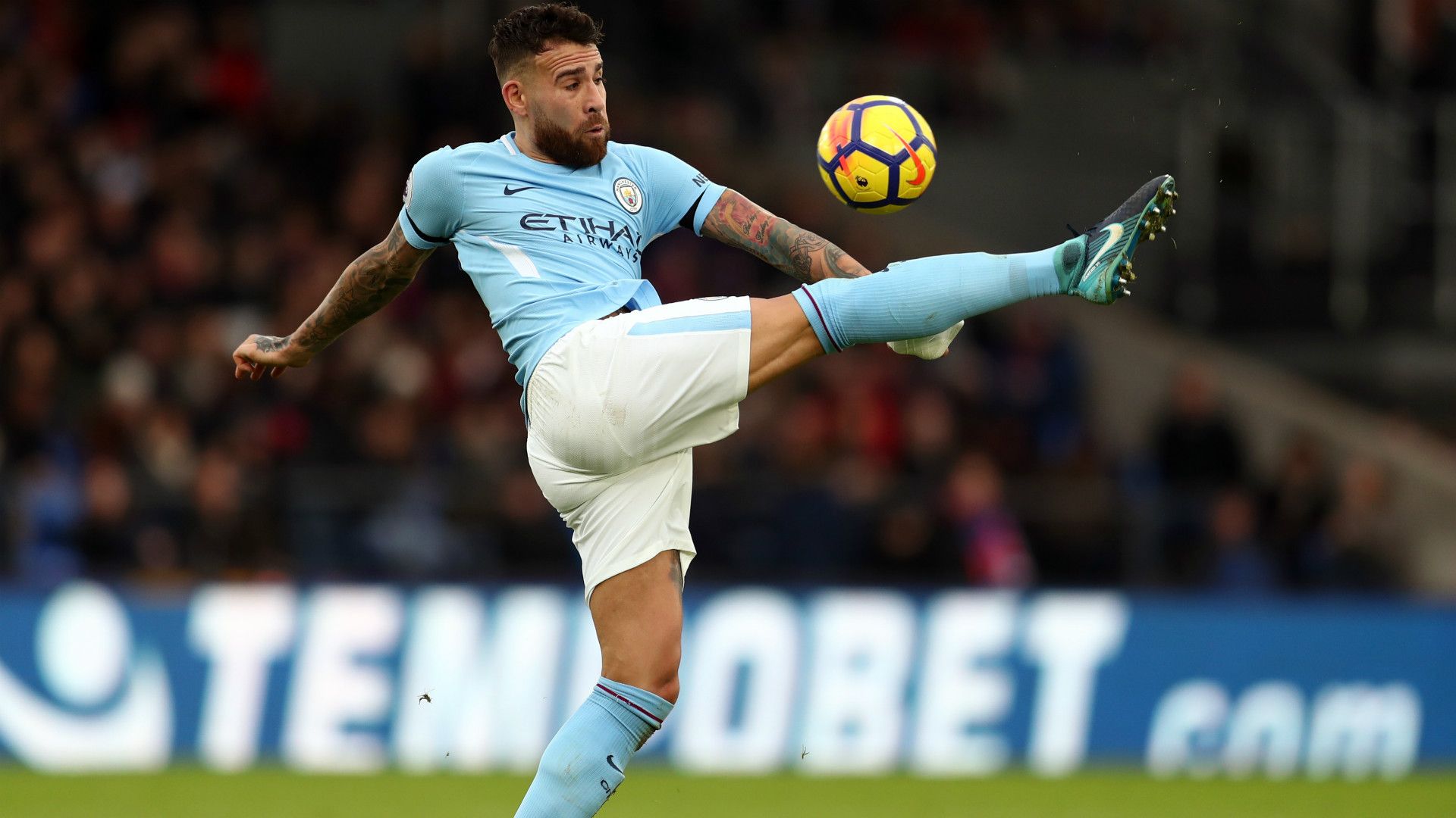 Nicolas Otamendi Manchester City 31122017