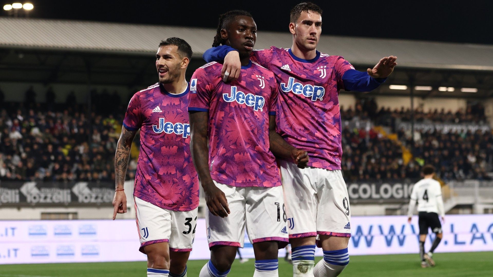 Juventus celebrating goal against Spezia