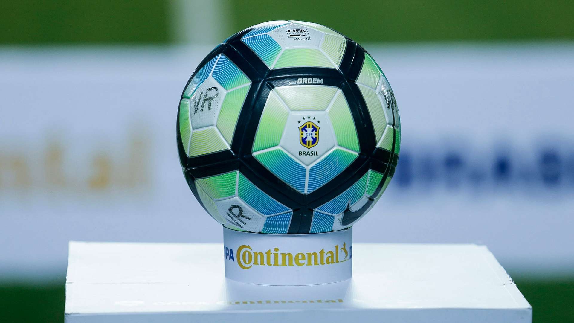 Bola CBF Copa do Brasil 15022017