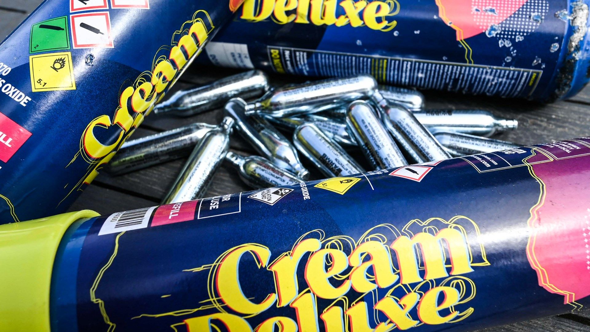 Laughing gas canister 