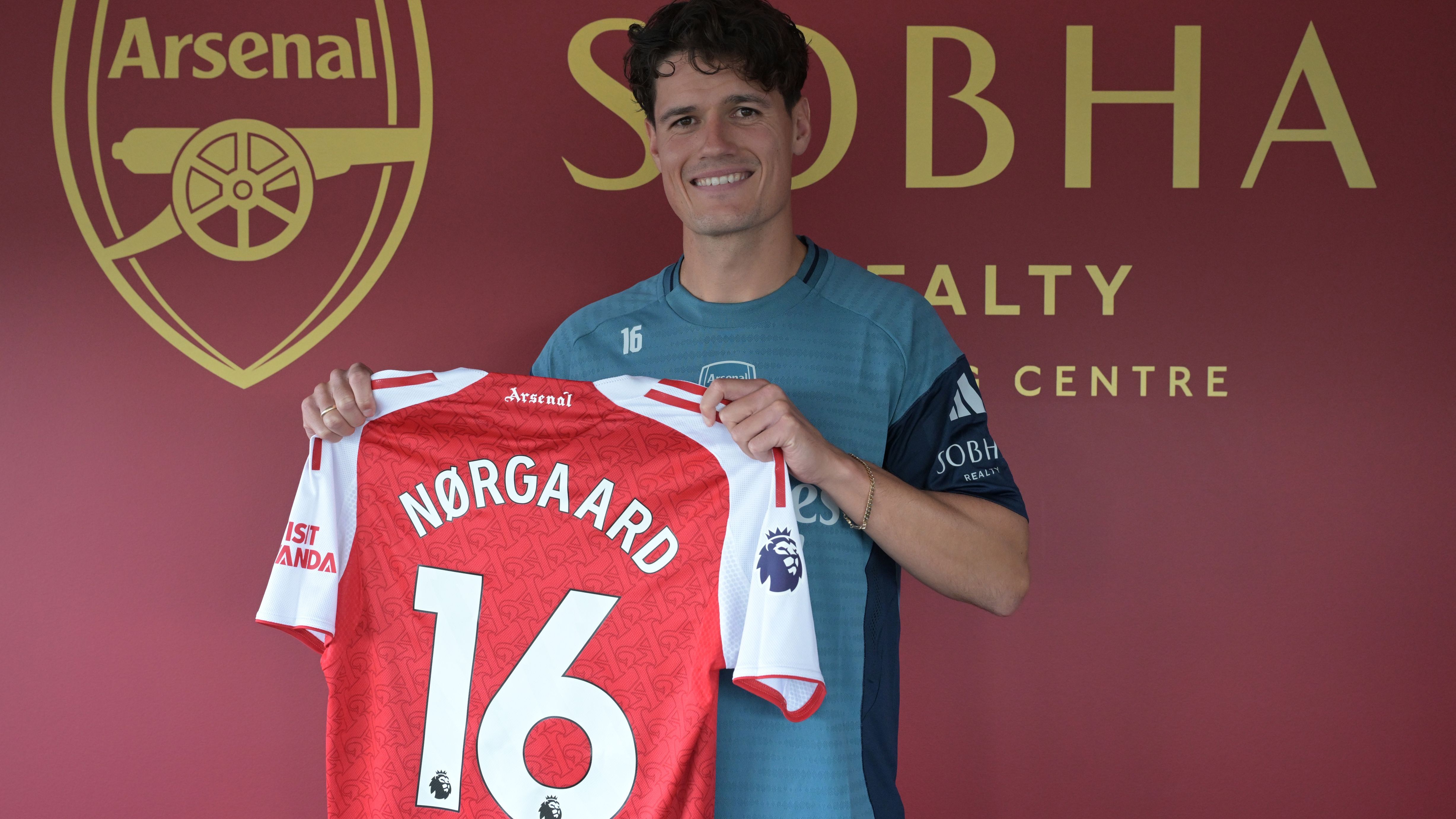 Christian Nørgaard is a Gunner! Arsenal confirm arrival of Denmark midfielder from Brentford in £12m transfer | Goal.com UK