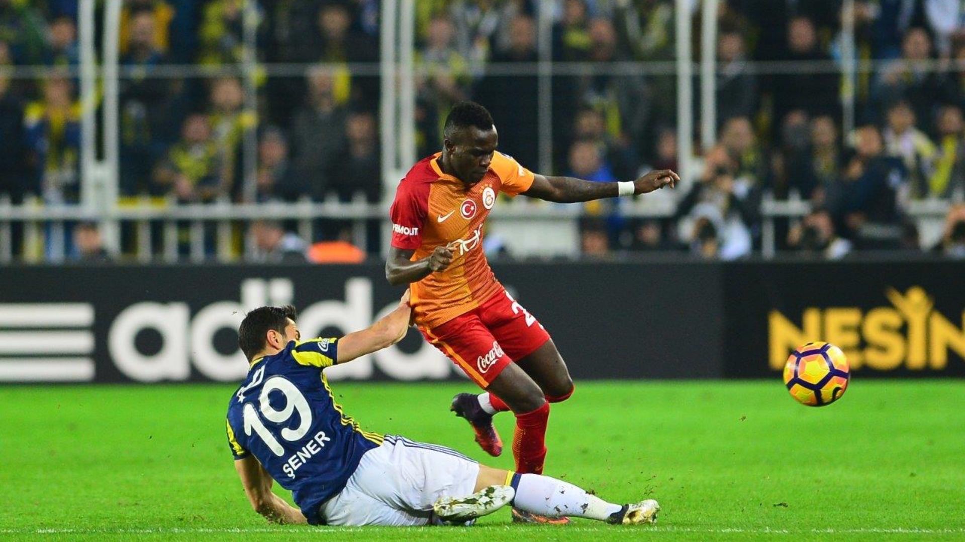 Fenerbahce Galatasaray Bruma Sener Ozbayrakli 11202016