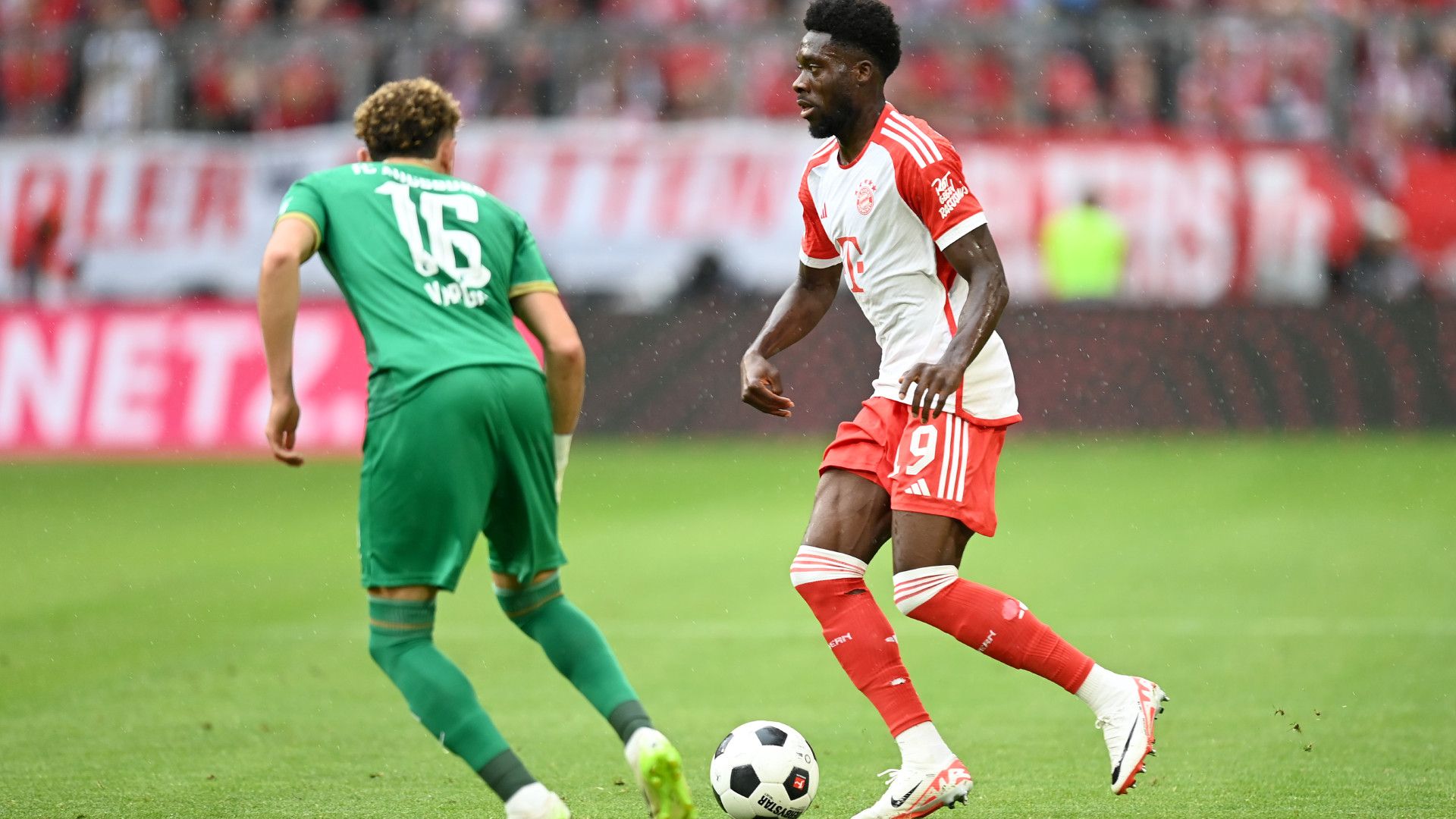 ALPHONSO DAVIES BAYERN MÜNCHEN BUNDESLIGA 27082023