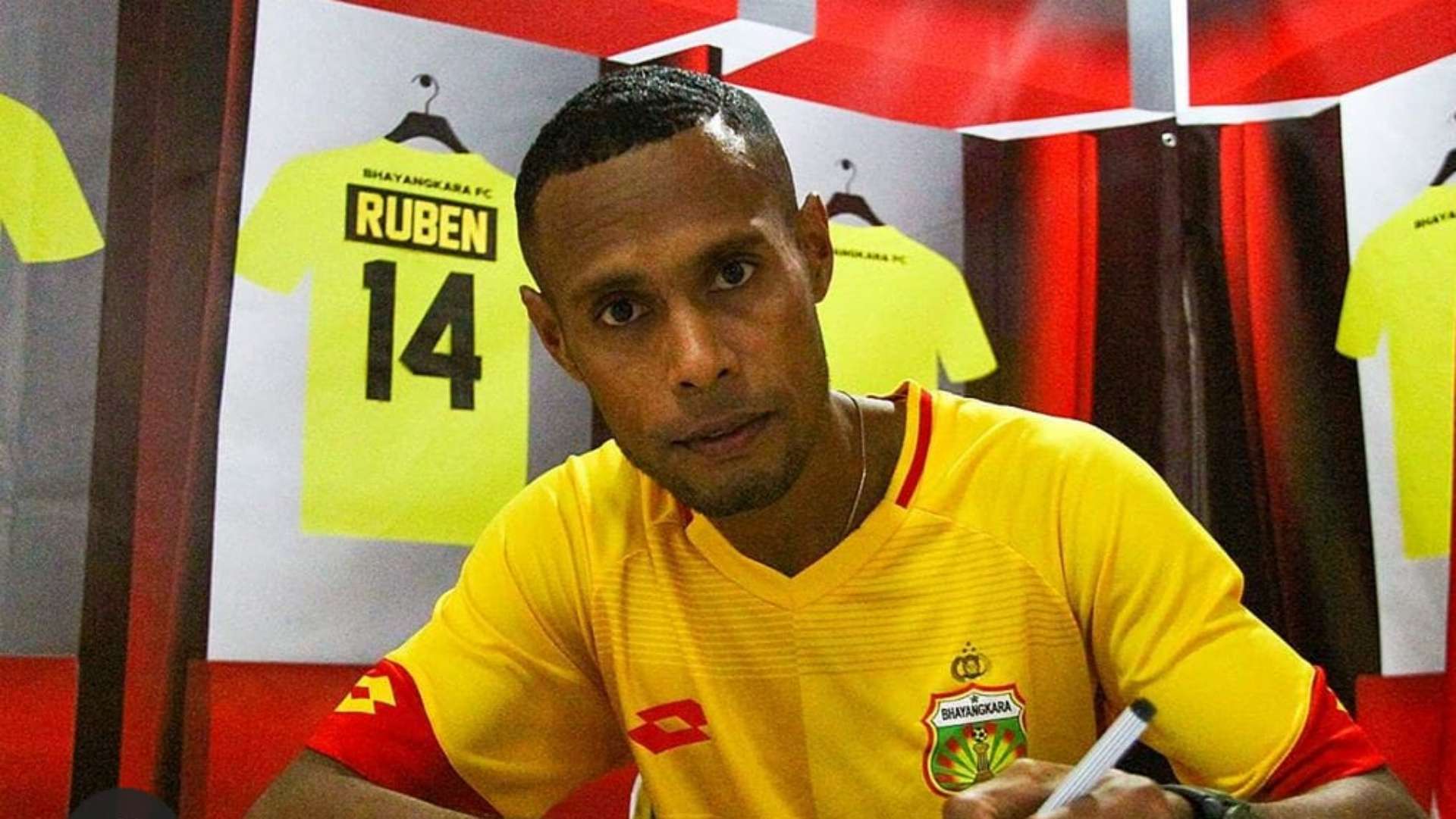 Ruben Sanadi - Bhayangkara FC