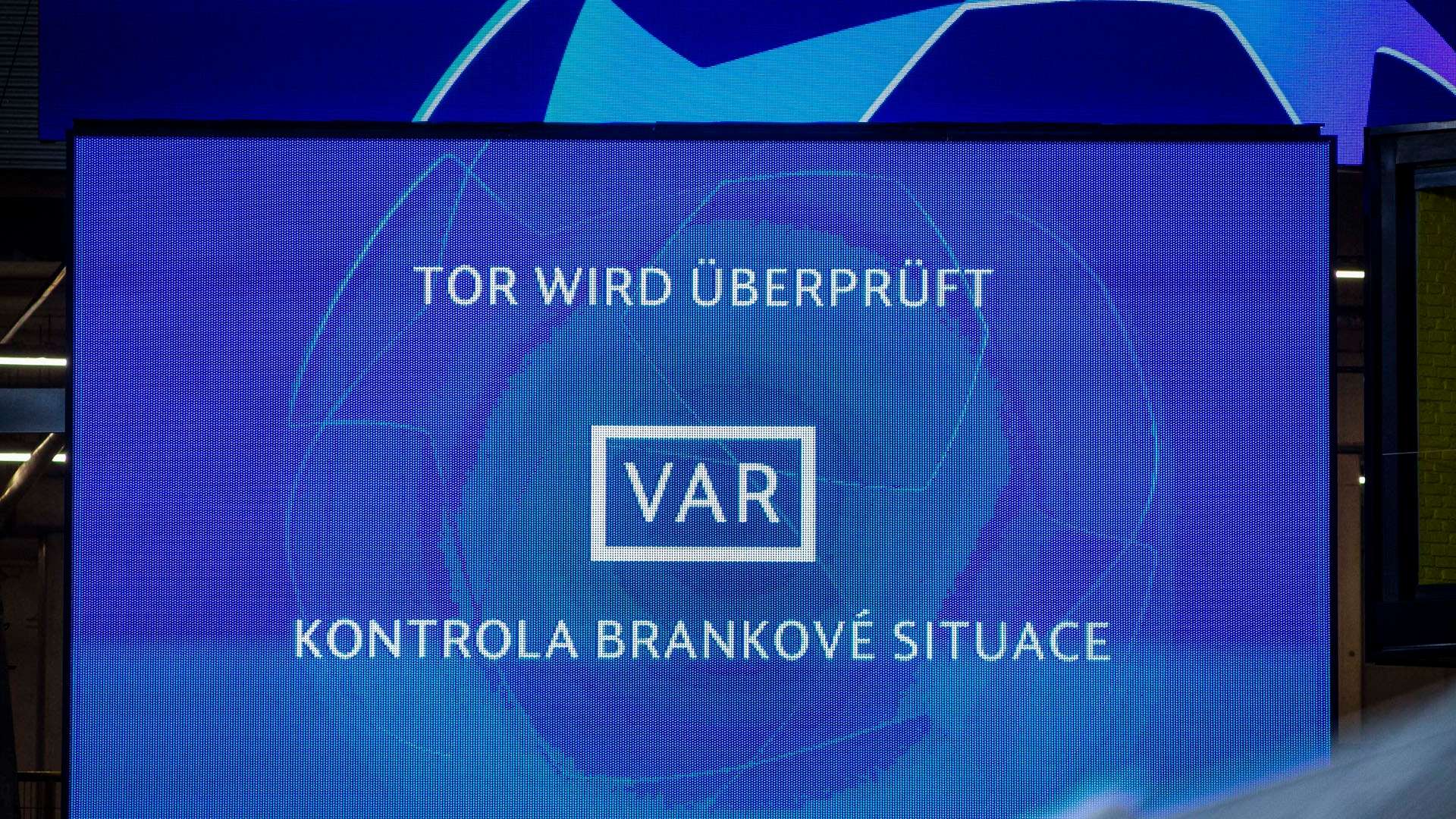 VAR CHAMPIONS LEAGUE